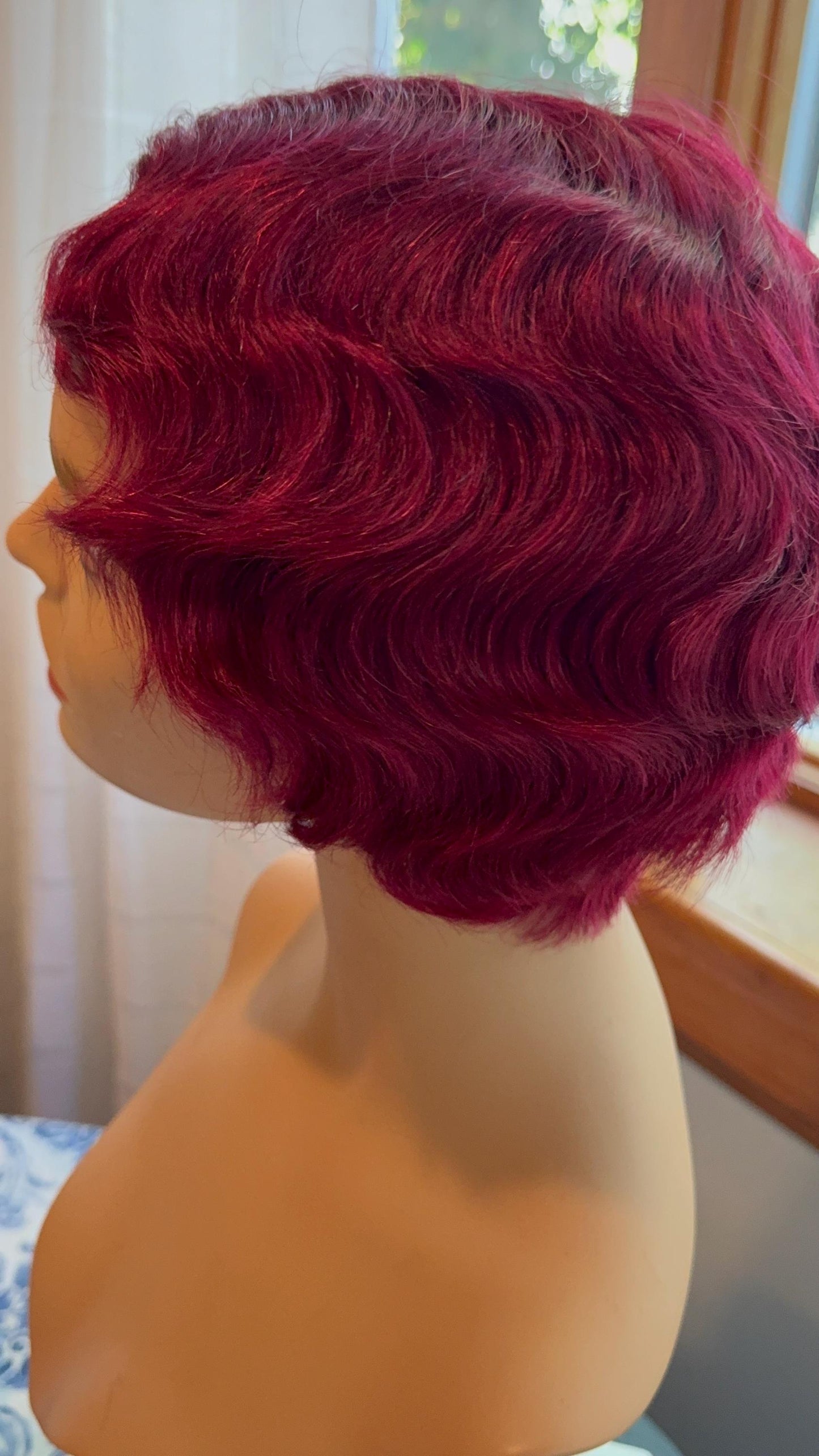 Jodie Finger Wave 1920’s Wine Red Great Gatsby Wig 100% Human Hair Wig Short Cut Wig Curly Bright Burgundy Medical Wig Fashion Wig