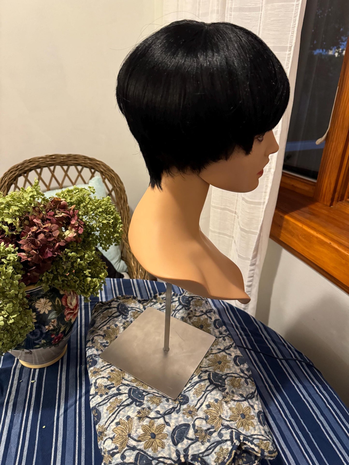 Sabine Human Synthetic Blend Wig Black Pageboy Chicago Short Wig Classic Bob Wig Chic Dimensional Wig Chemo Alopecia Wig Pixie Cut Wig