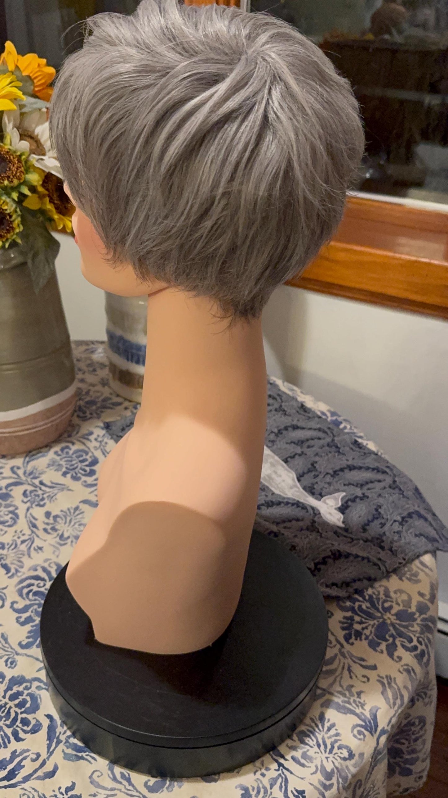 Darneen Human Synthetic Blend Salt And Pepper Gray Short Wig Classic Grey Bob Wig Chic Dimensional Wig Chemo Alopecia Wig Pixie Cut Wig