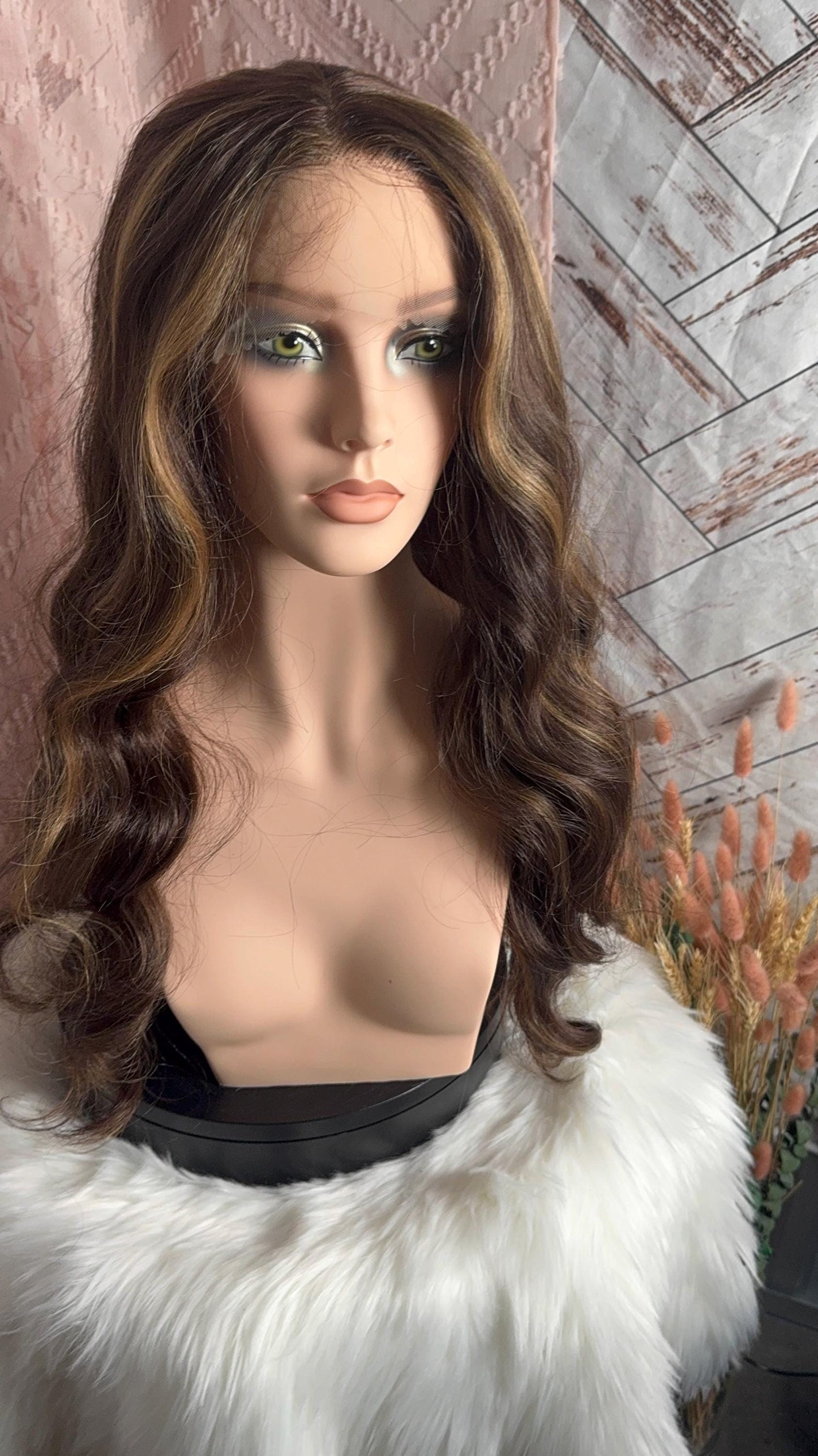 Vienna Lace Front Body Wave Soft Highlight Medium Chocolate Brown Honey Blonde Wig Big Body Wig Model Vibes Extra Long