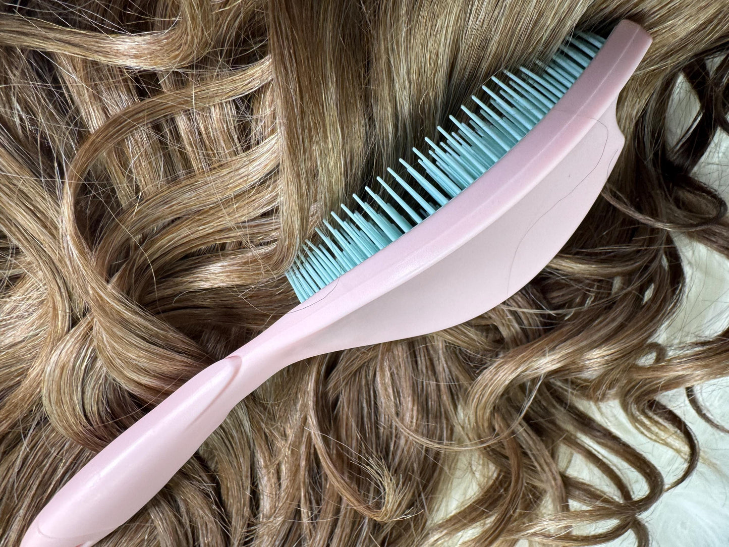 Mama’s Wonderful Gentle Wig Wet Brush Easy To Use Detangle Your Wet Wig Brush The Wig Witch