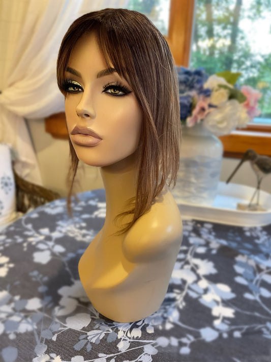 Custom Juliette Light Density Topper 100% Human Hair Topper Wig Light Brown Silk Top With Bangs Ombre Parting Topper for Clip In Bangs