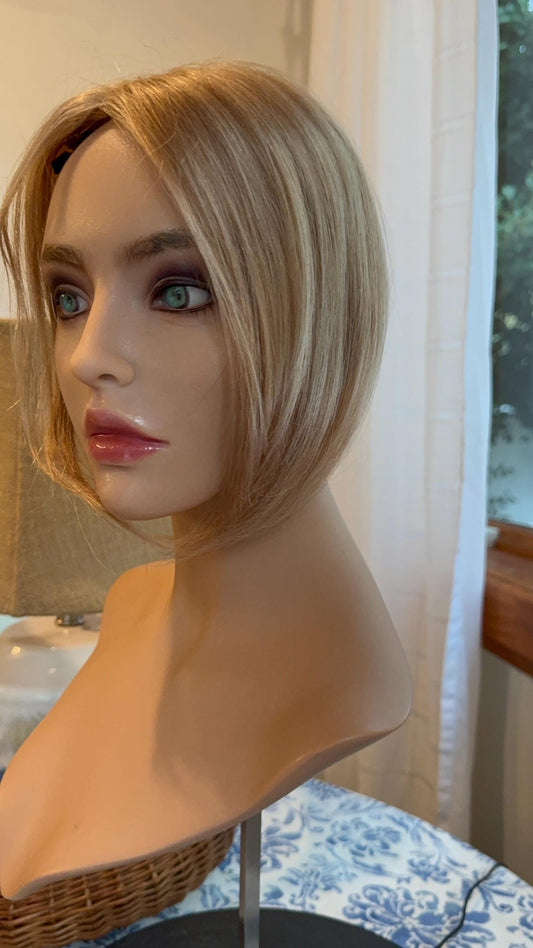 Amorette Light Density 100% Human Hair Topper Warm Stawberry Medium Blonde Highlights Color Blend Lace Top Parting Topper