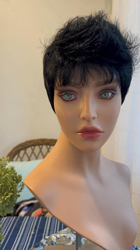 Treasure Short Wig Chic Wig Lots of Layers Medical Wig Fashion Wig Light Wig Highlighted Black Wig Chemotherapy Alopecia Pixie Cut Vibes