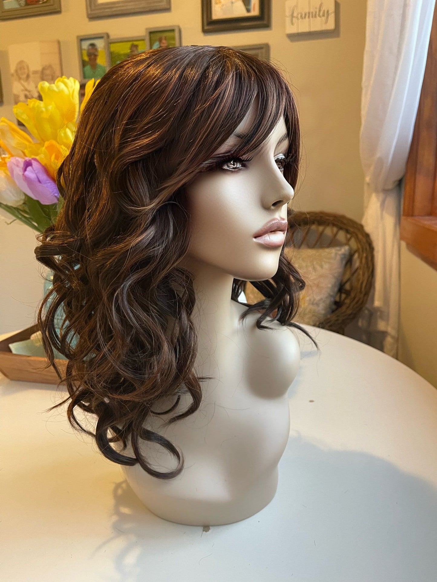 Maya Wig Wavy Wig Short Wig Medium Brown Wig Bangs Highlights Realistic Wig Parting Wig Lace Front Wig Casual Wig